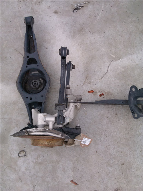 Bascula inferioasa dreapta spate VW TIGUAN an fabr.2014