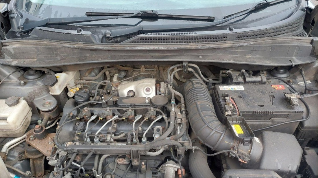 Bascula stanga Hyundai ix35 2012 SUV 2.0 DOHC-TCI