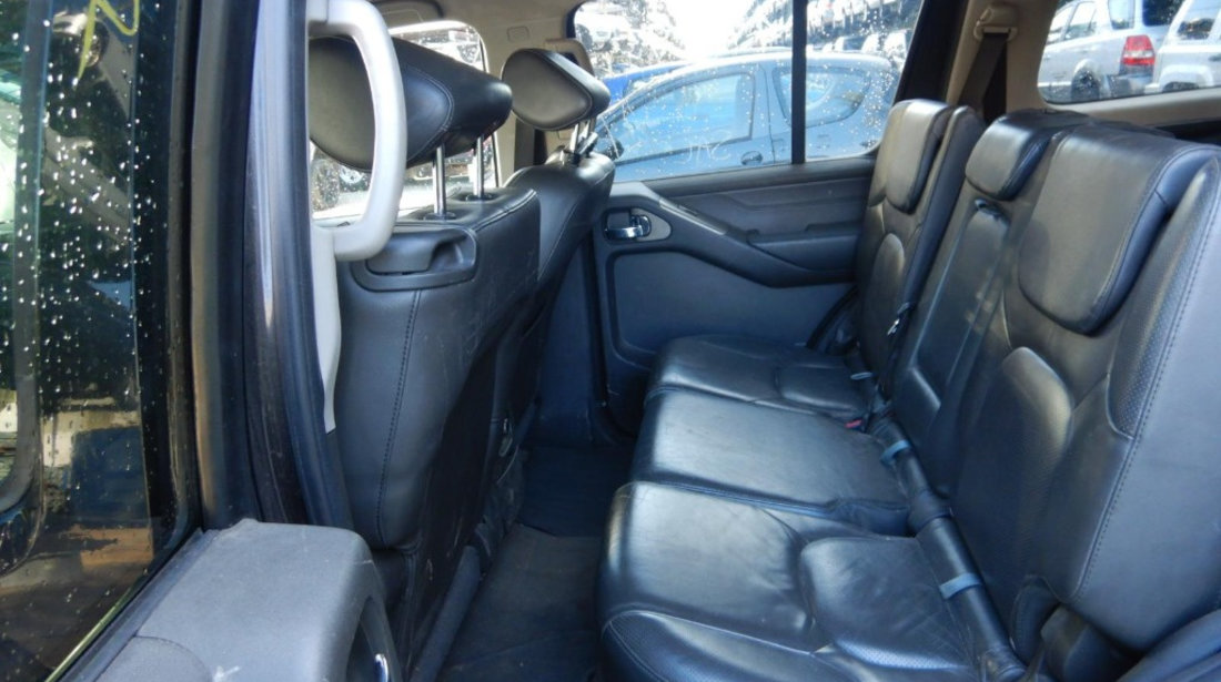Bascula stanga Nissan Pathfinder 2008 SUV 2.5 DCI