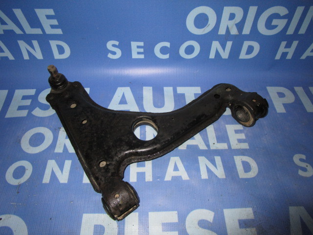 Bascule fata Opel Astra G  (inferioara)