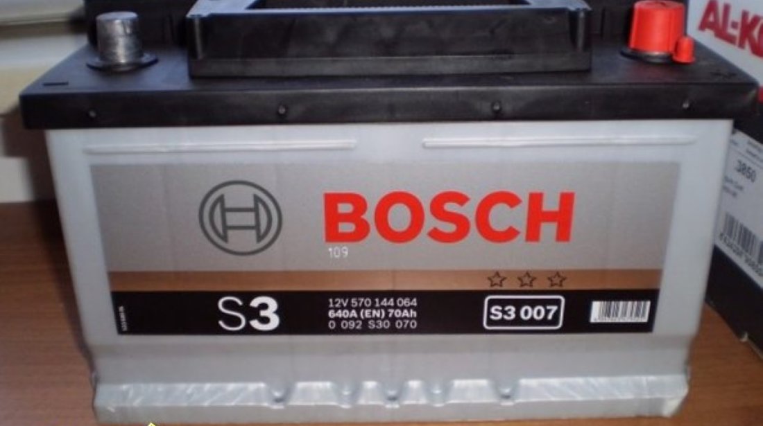 Baterie auto Bosch 70ah Nou - 275 Ron
