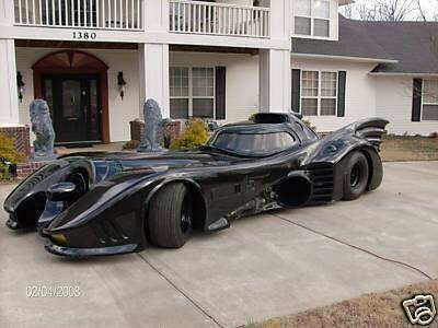 Batmobilul, de vanzare pe net Batmobilul, de vanzare pe net