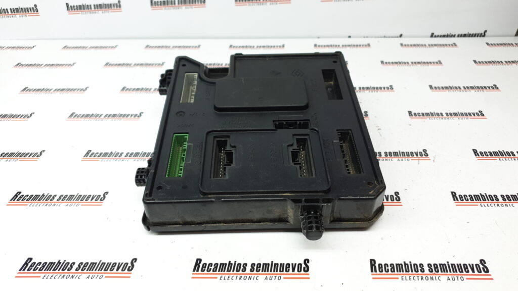 BCM Panou sigurante CONTINENTAL RENAULT MEGANE 284B17288R / S180098501 D / S180098501D / BCM 95 / BCM95284B17288R / S180098501 D / S180098501D / BCM 95 / BCM95