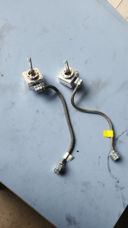 Bec XENON PHILIPS D1S Hyundai I40 1.7 CRDI D4FD 2012