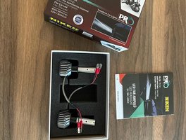 Becuri auto LED
