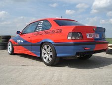 Benjamin Boulbes si BMW E36 M5 V8