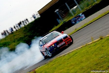 Benjamin Boulbes si BMW E36 M5 V8