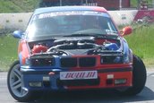 Benjamin Boulbes si BMW E36 M5 V8