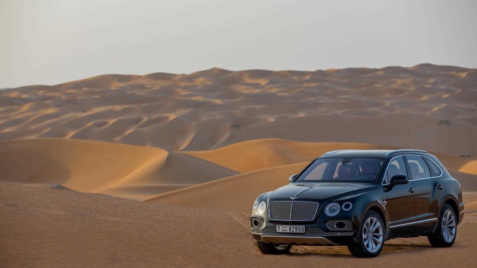 Bentley Bentayga Falconry