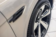 Bentley Bentayga - Poze Reale