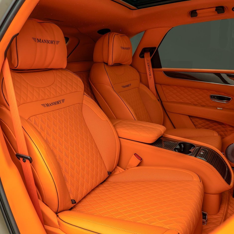 Bentley Bentayga V8 S de la Mansory