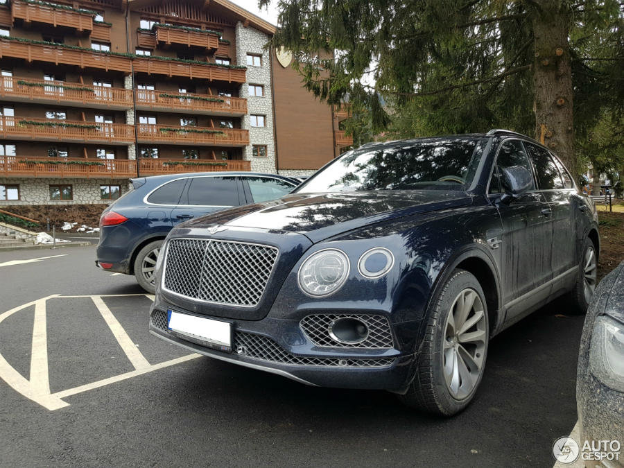 Bentley Bentyaga din Romania