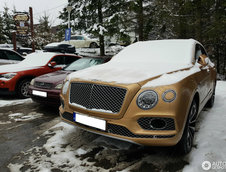 Bentley Bentyaga din Romania