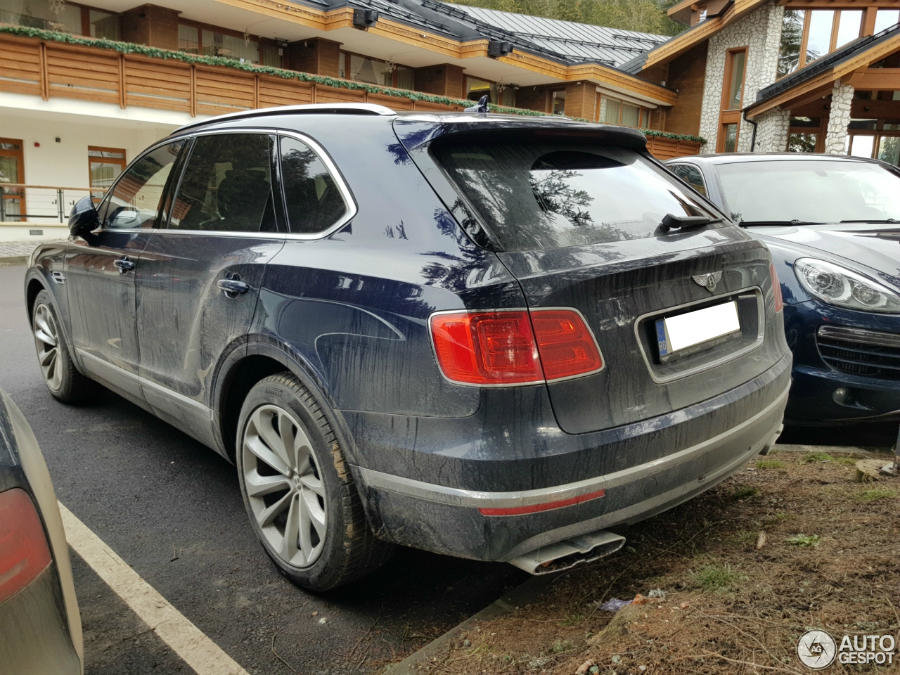 Bentley Bentyaga din Romania