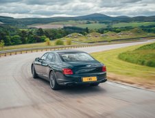 Bentley Flying Spur Hybrid