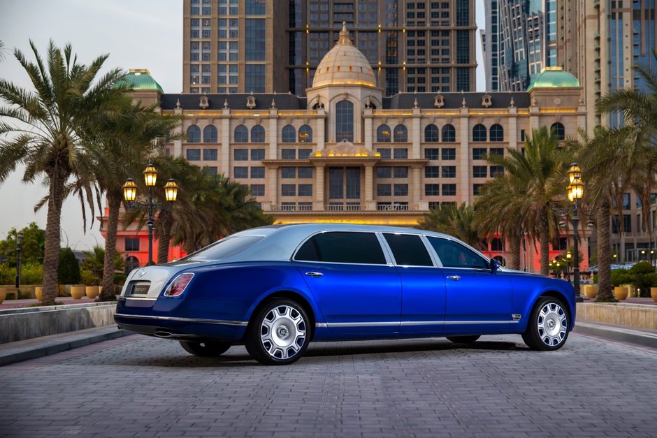 Bentley Mulsanne Grand Limousine by Mulliner