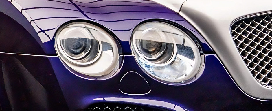 Bentley n-a putut sa-i vanda una, asa ca si-a construit-o singur. Acum conduce o masina unica pe planeta Pamant Bentley n-a putut sa-i vanda una, asa ca si-a construit-o singur. Acum conduce o masina unica pe planeta Pamant