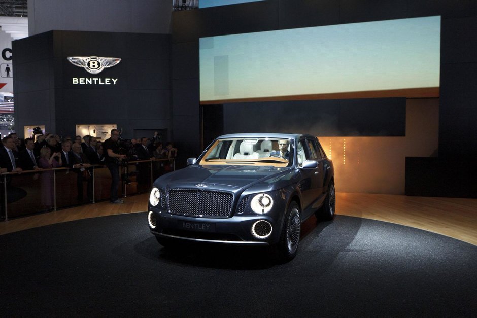 Bentley viseaza sa vanda 3.000 de SUV-uri pe an