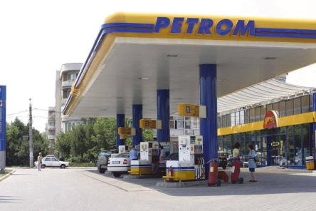 Benzina s-a ieftinit in aceasta dimineata la statiile Petrom