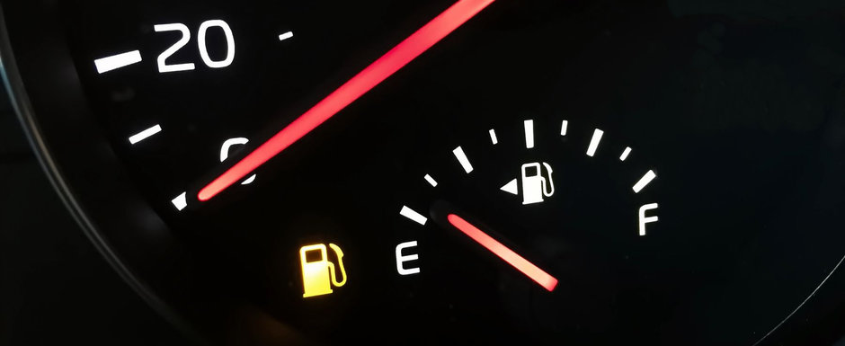 Benzina s-a scumpit atat de mult incat pretul unui litru a depasit recordul ultimilor sapte ani Benzina s-a scumpit atat de mult incat pretul unui litru a depasit recordul ultimilor sapte ani