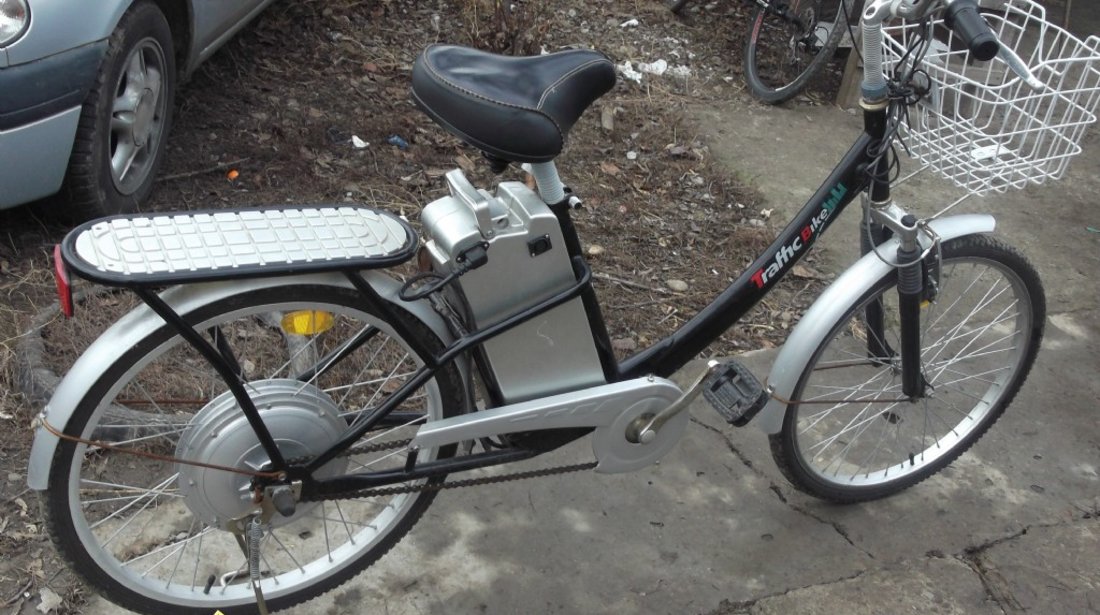 Bicicleta cu motor electric