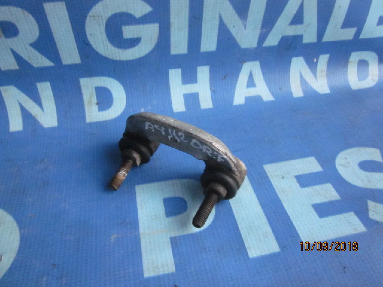 Bielete antiruliu Audi A4 1.8T quattro ;4D0411317J