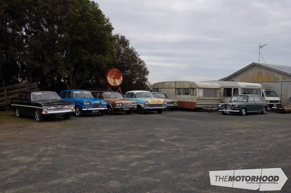Bijuteriile din hambar: 200 de masini clasice rare zac prafuite in Noua Zeelanda
