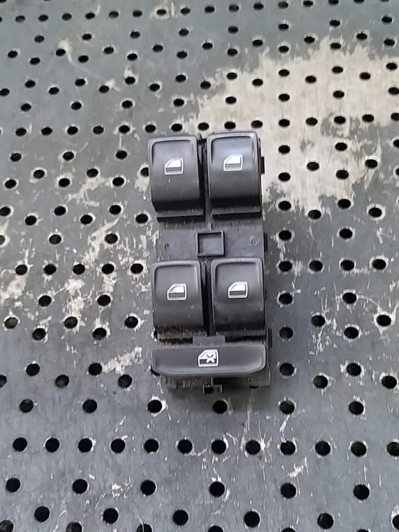 Bloc butoane geamuri electrice dreapta fata seat toledo 4 kg3 6jc959857