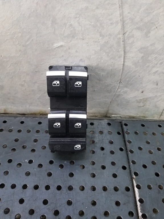 Bloc butoane geamuri electrice stanga fata audi a4 b9 8w 8w0959851e