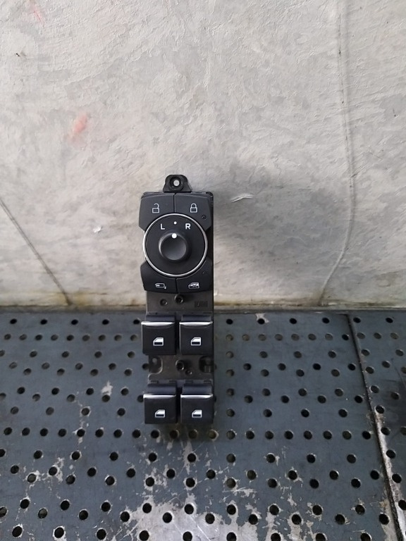 Bloc butoane geamuri oglinzi ford puma j