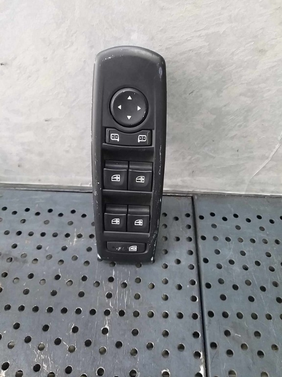 Bloc butoane geamuri oglinzi renault megane 3 809610007rc