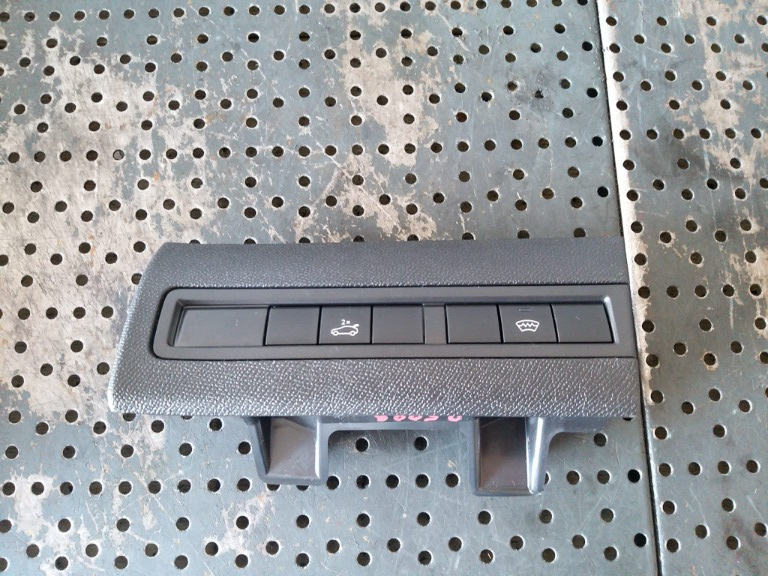 Bloc butoane peugeot 5008 2 98130477zd