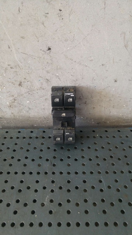 Bloc butoane stanga fata skoda octavia 2 1z 1z0959858b