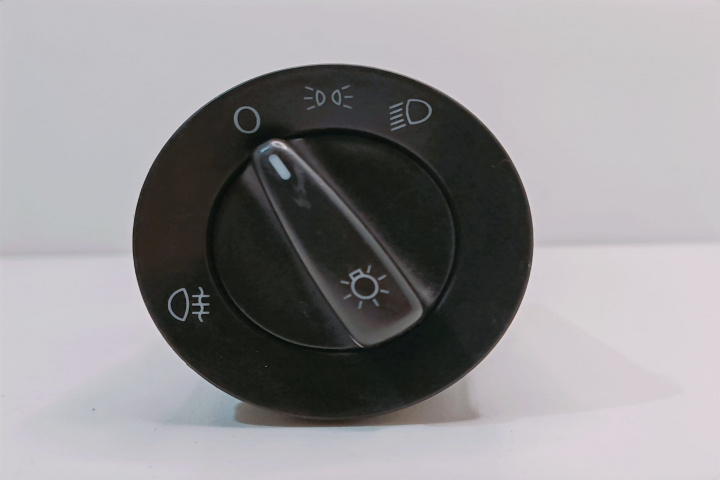 Bloc Lumini 1C0941531 Volkswagen VW Golf 4 [1997 - 2006]