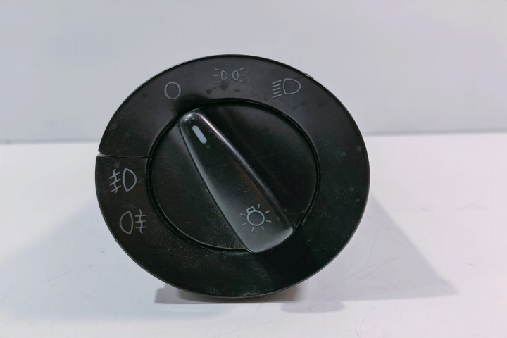 Bloc Lumini 1C0941531A Volkswagen VW Golf 4 [1997 - 2006]