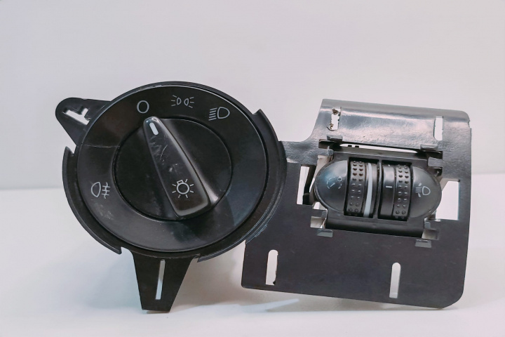 Bloc Lumini 1C0941531C / 1841928 Volkswagen VW Golf 4 [1997 - 2006]