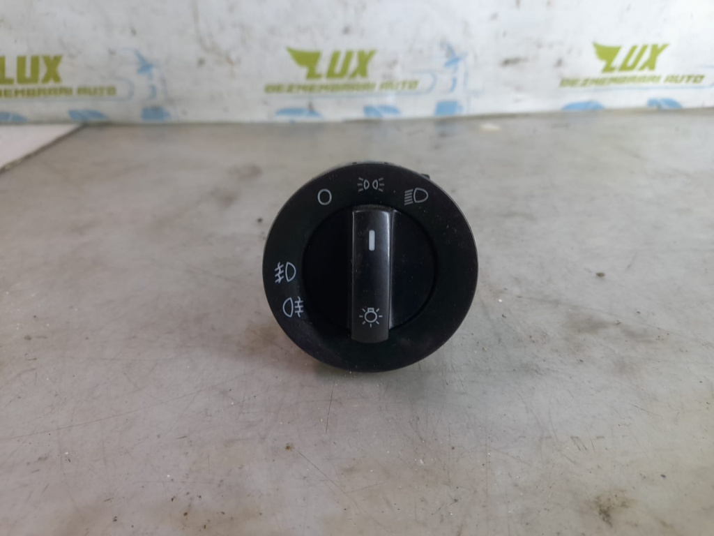 Bloc lumini 7L6941431Q Volkswagen VW Touareg generatia 1 7L [2002 - 2007] 2.5 tdi BAC