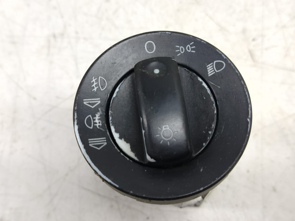Bloc lumini 8e0941531c Audi A4 B7 [2004 - 2008]