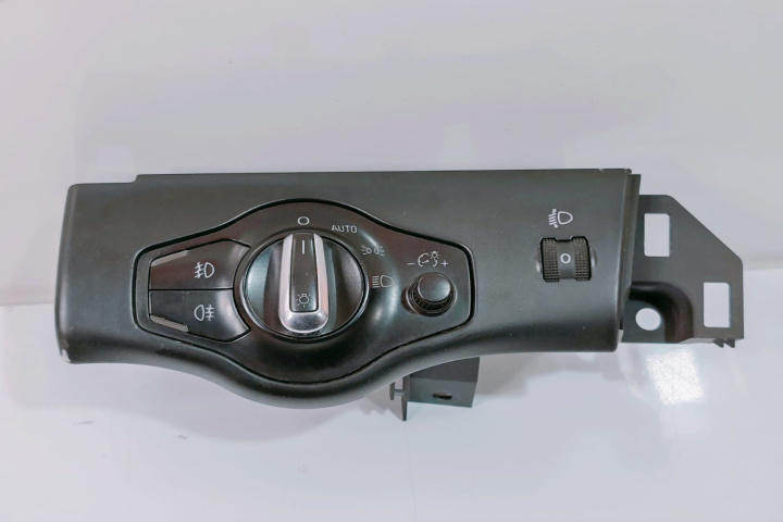 Bloc Lumini 8K0941531AL Audi Q5 8R [2008 - 2012]