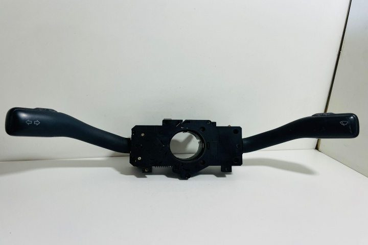 Bloc Lumini / Ansamblu manete 8L0 953 513 / 8L0953513 / 202.705 / 165079 Volkswagen VW Passat B5.5 [facelift] [2000 - 2005]