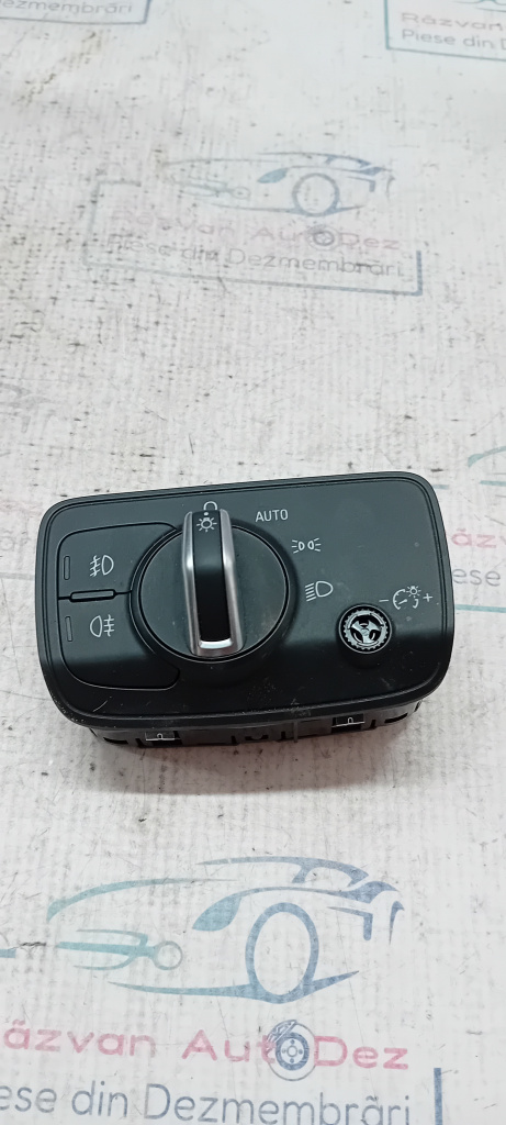 Bloc lumini Audi A3 2017, 8V0941531AE