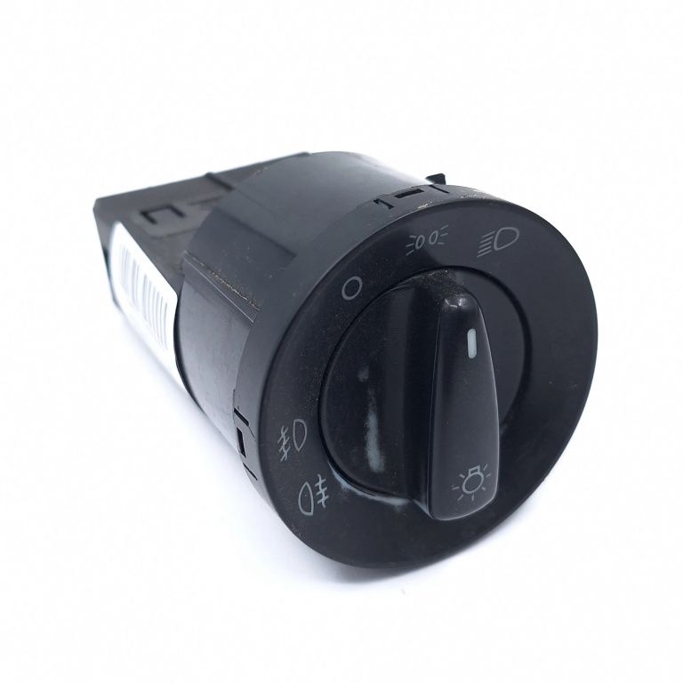 Bloc Lumini Audi A4 B6 (8E) 2000-2004 1.9 Tdi Avf Motorina 1C0941531A, 04052031, 1Co941531A, 052031088959, C1Ak595
