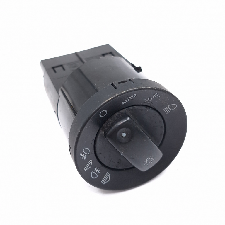 Bloc Lumini Audi A4 B7 (8E) 2004-2008 3.0 Tdi Quattro Bkn Motorina 8E0941531B, 8E0941531B01B, 8E0941531B01Bk3144, 04053540
