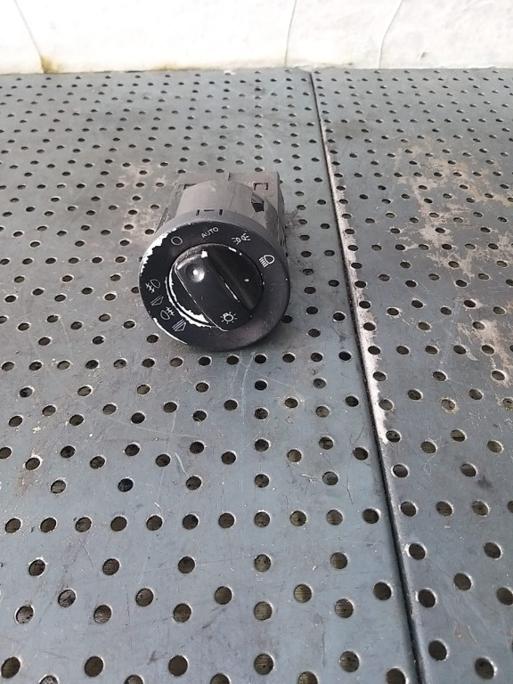 Bloc lumini audi a4 b7 8e 8e0941531d