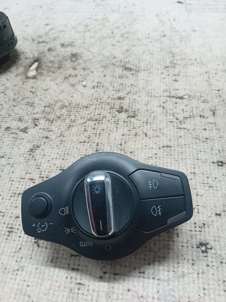 Bloc lumini Audi A4 B8 2012, 8K0941531AL