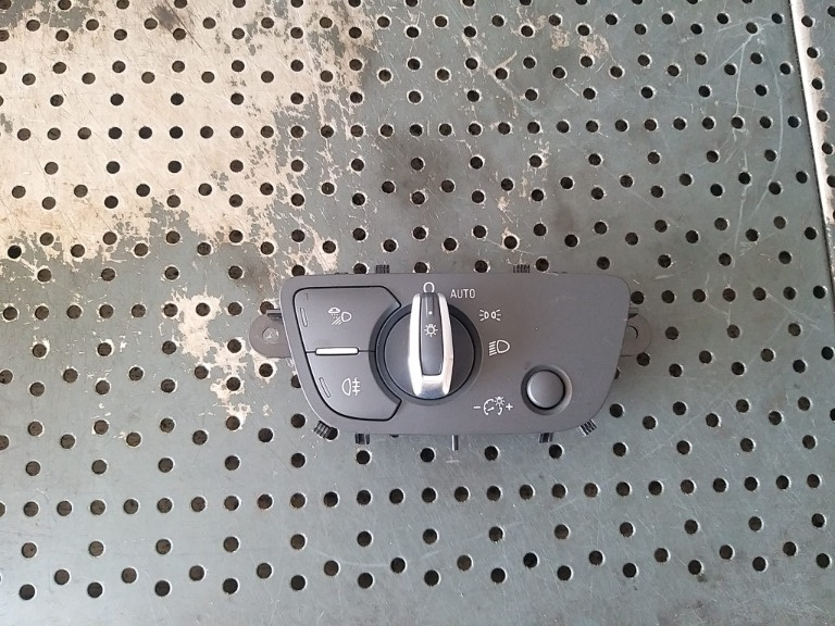 Bloc lumini audi a4 b9 8w 4m0941531ag