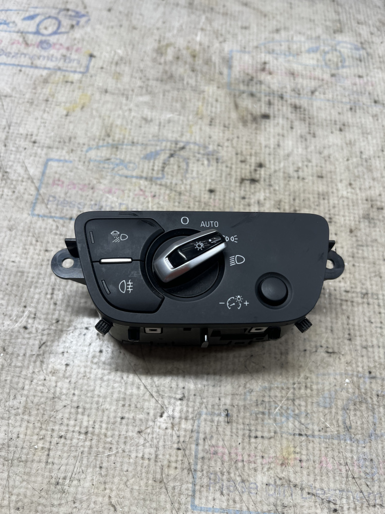 Bloc lumini Audi A4 B9 Break 2.0 Motorina 2017, 4M0941531AA