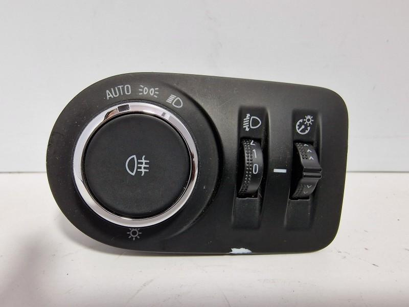 Bloc lumini AUTO Opel Astra K 2015-2019 39050759