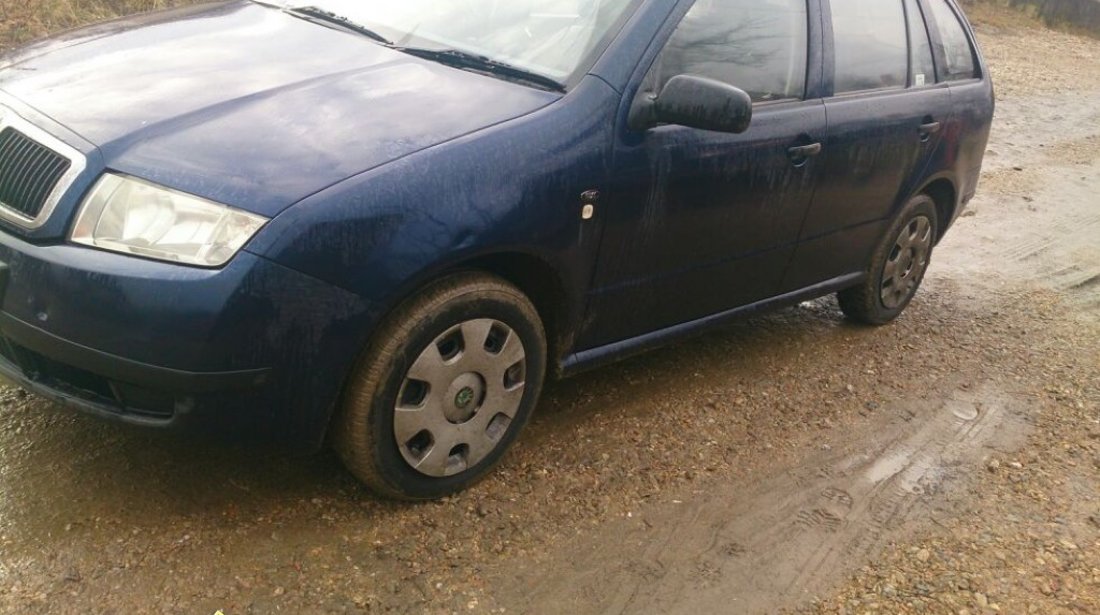 Bloc lumini bloc semnalizare Skoda Fabia 2003