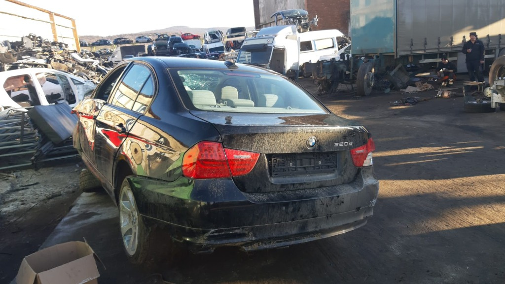 Bloc lumini BMW E90 2009 berlina 2.0 d N47D20C xDrive